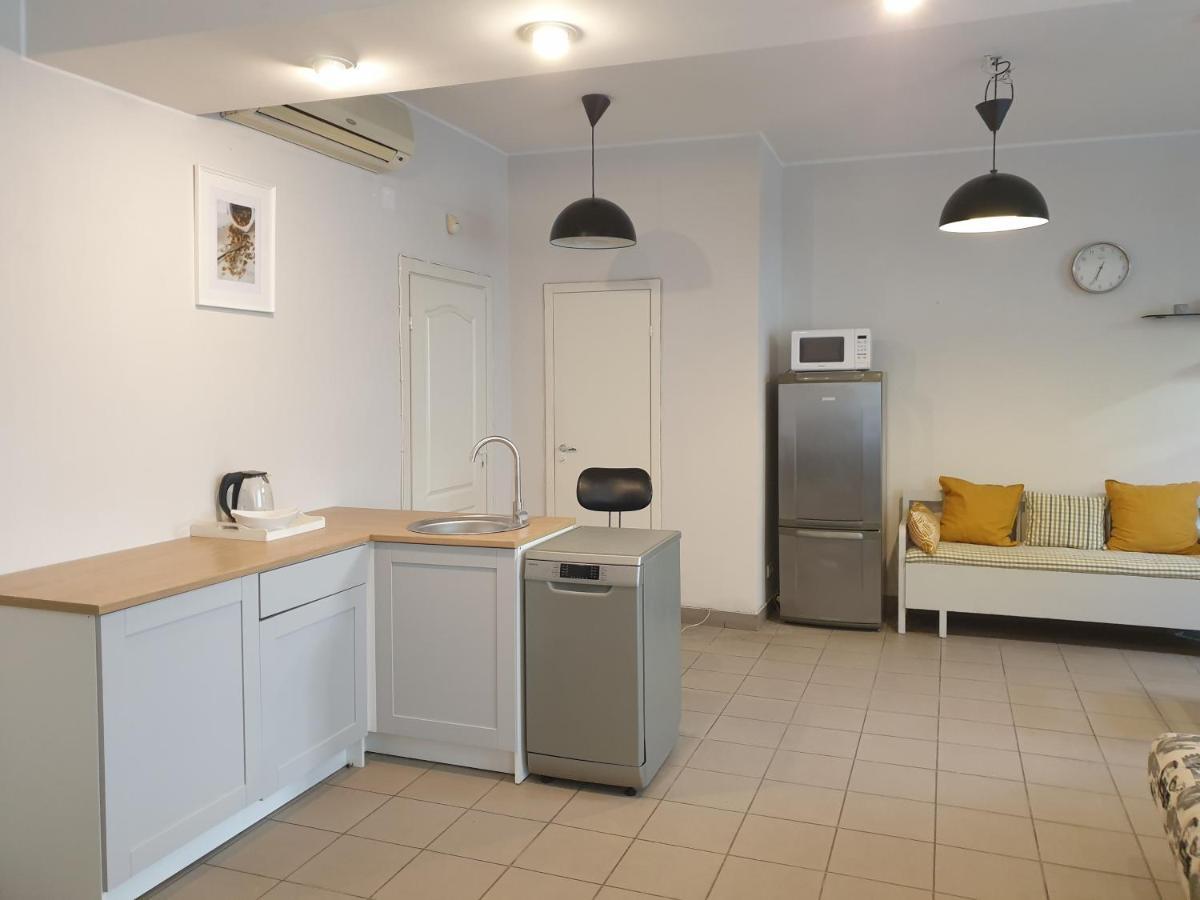 Camellia Studio Apartment & Parking Riga Kültér fotó