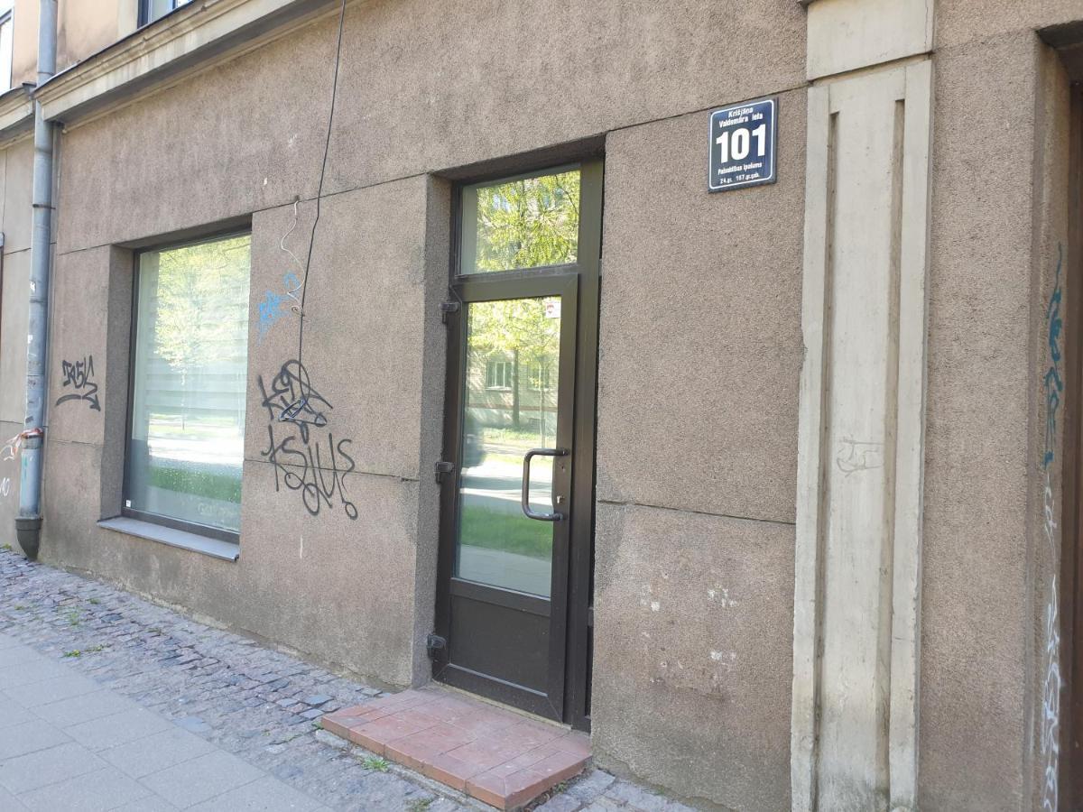 Camellia Studio Apartment & Parking Riga Kültér fotó