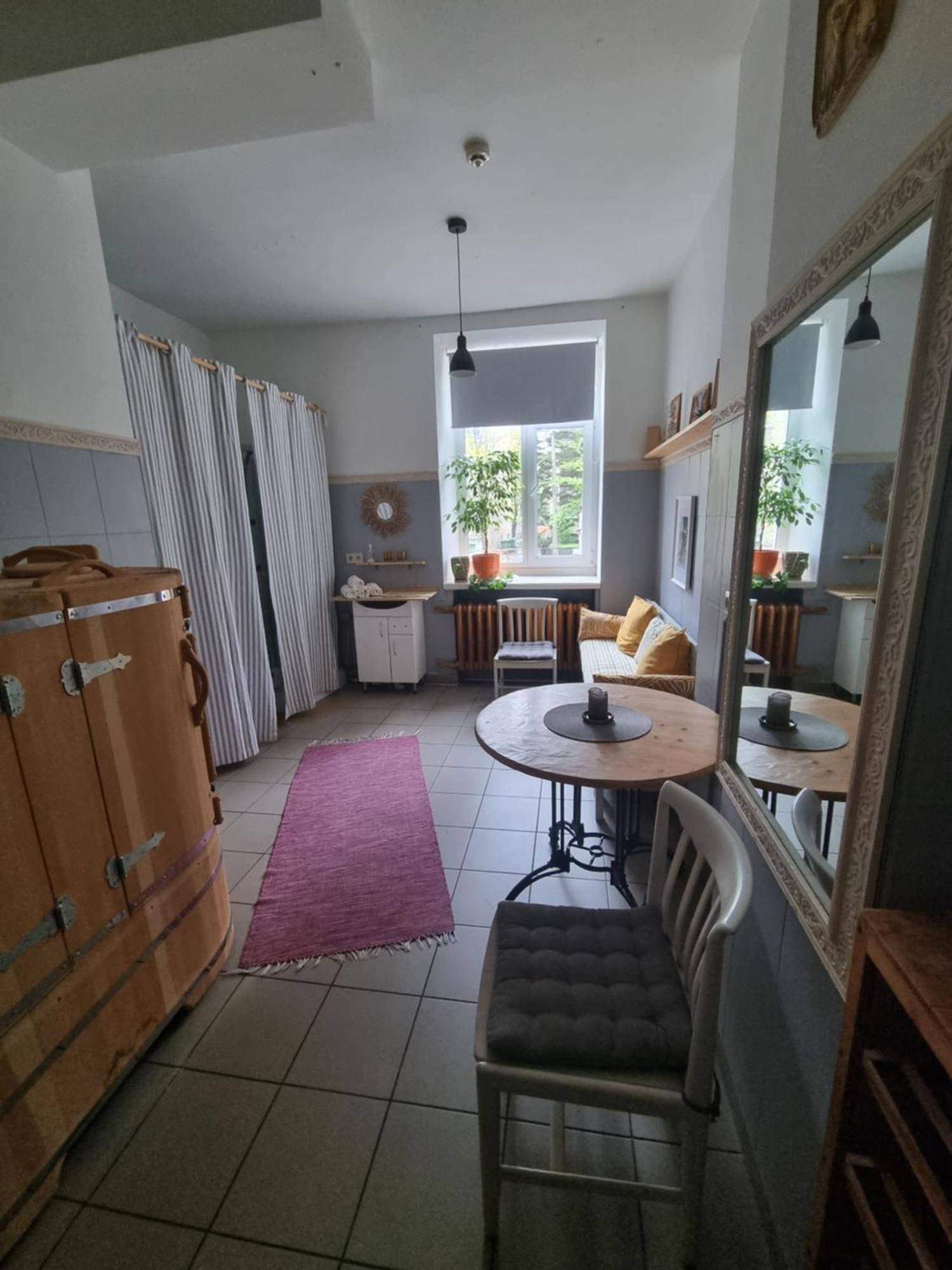 Camellia Studio Apartment & Parking Riga Kültér fotó